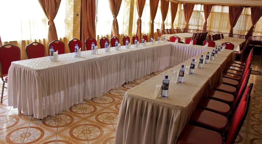 Pearl Palace Hotel Найроби Экстерьер фото